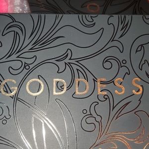 Goddess the Dupe to Gold Palette by ND